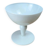 Coupe sur pied en opaline blanche vintage