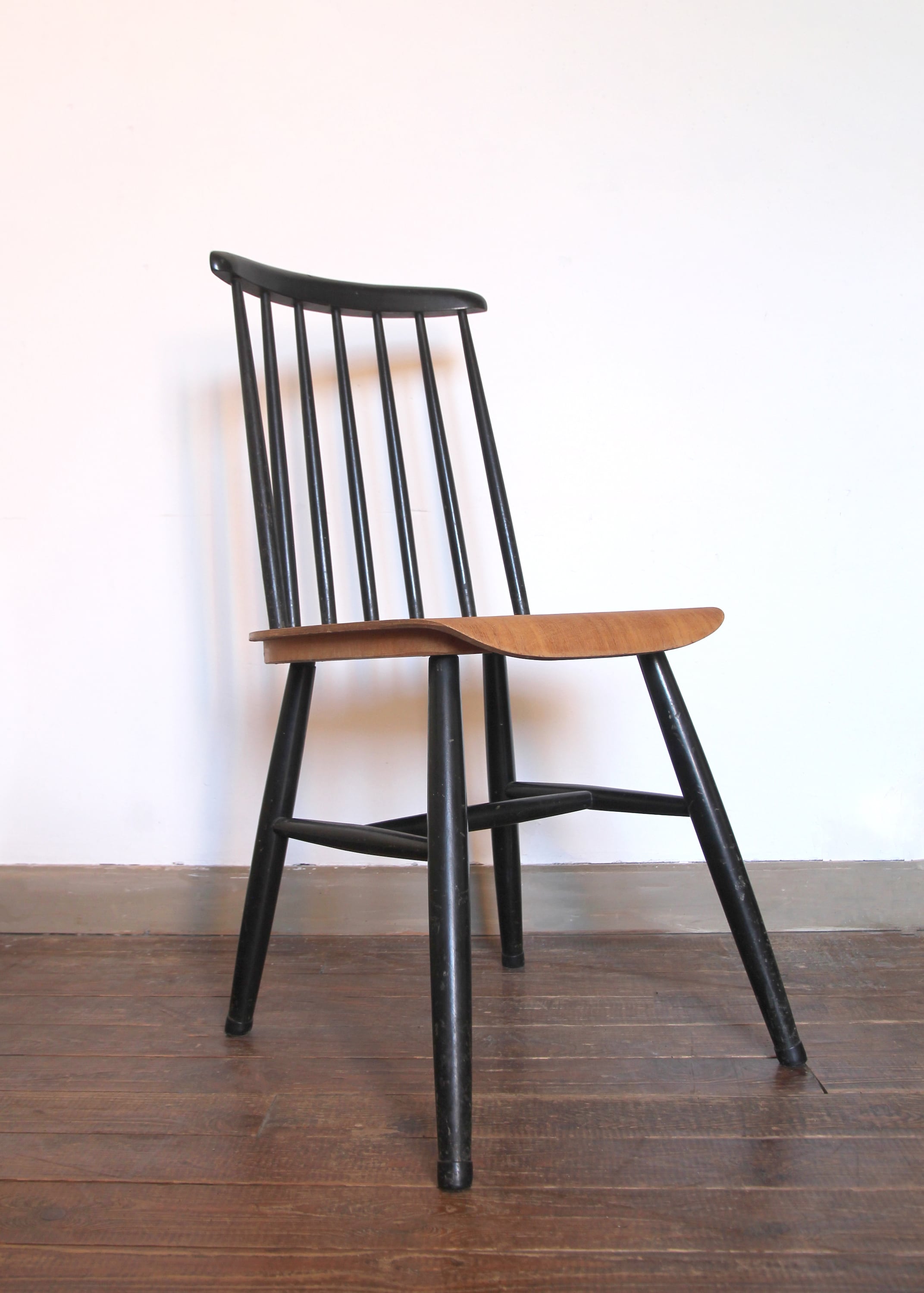 Fanett Chair by Ilmari Taviovaara