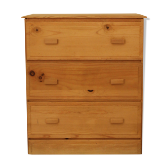 Pine chest of drawers