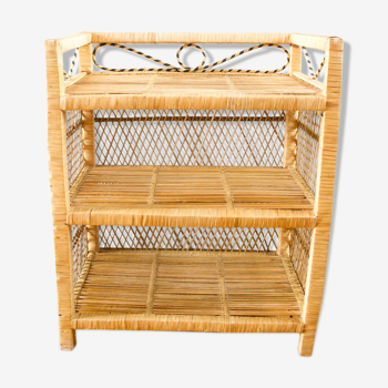 Shelve to be placed in rattan