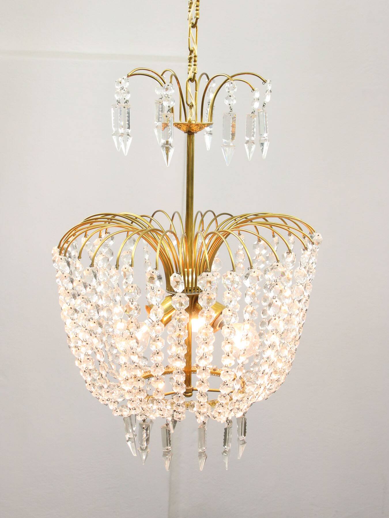 Vintage Italian Crystal and Gilt Metal Chandelier, 1980s
