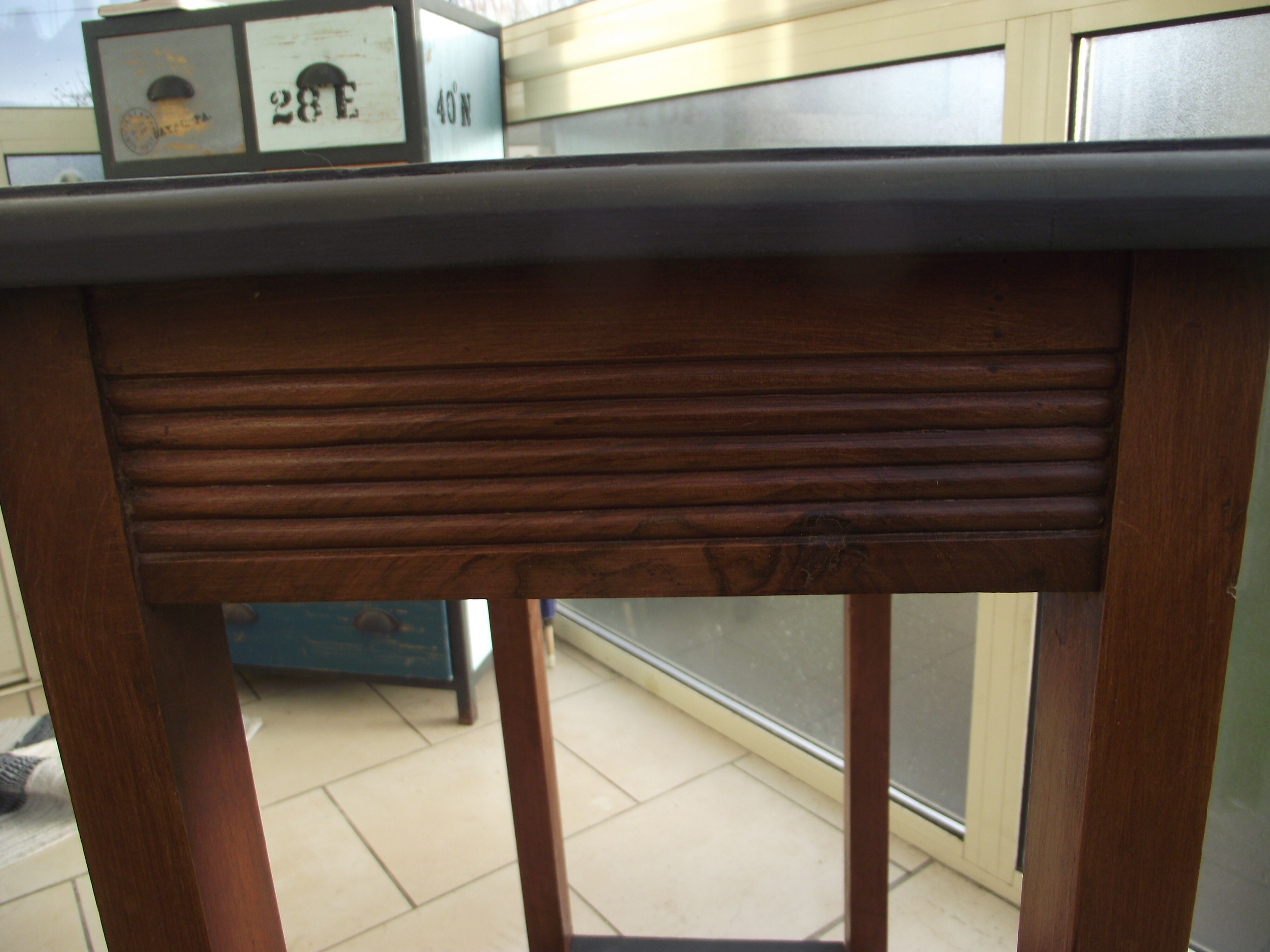 Art Deco console in solid walnut