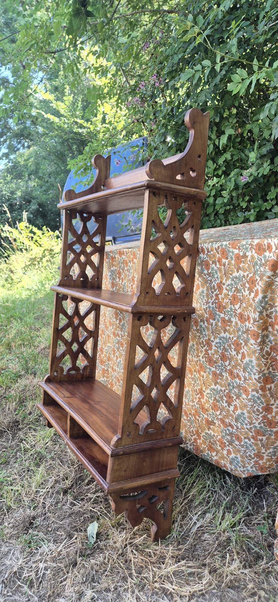 Vintage wall shelf in oriental or Moorish style, handcrafted by a cabinetmaker.