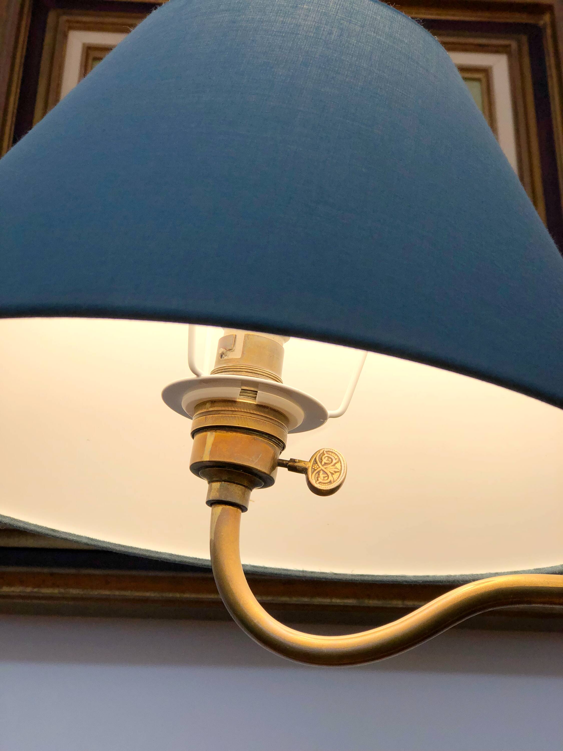 Patinated brass desk lamp, 19th century