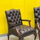 Fauteuil Chesterfield en cuir marron (le prix est pour un)