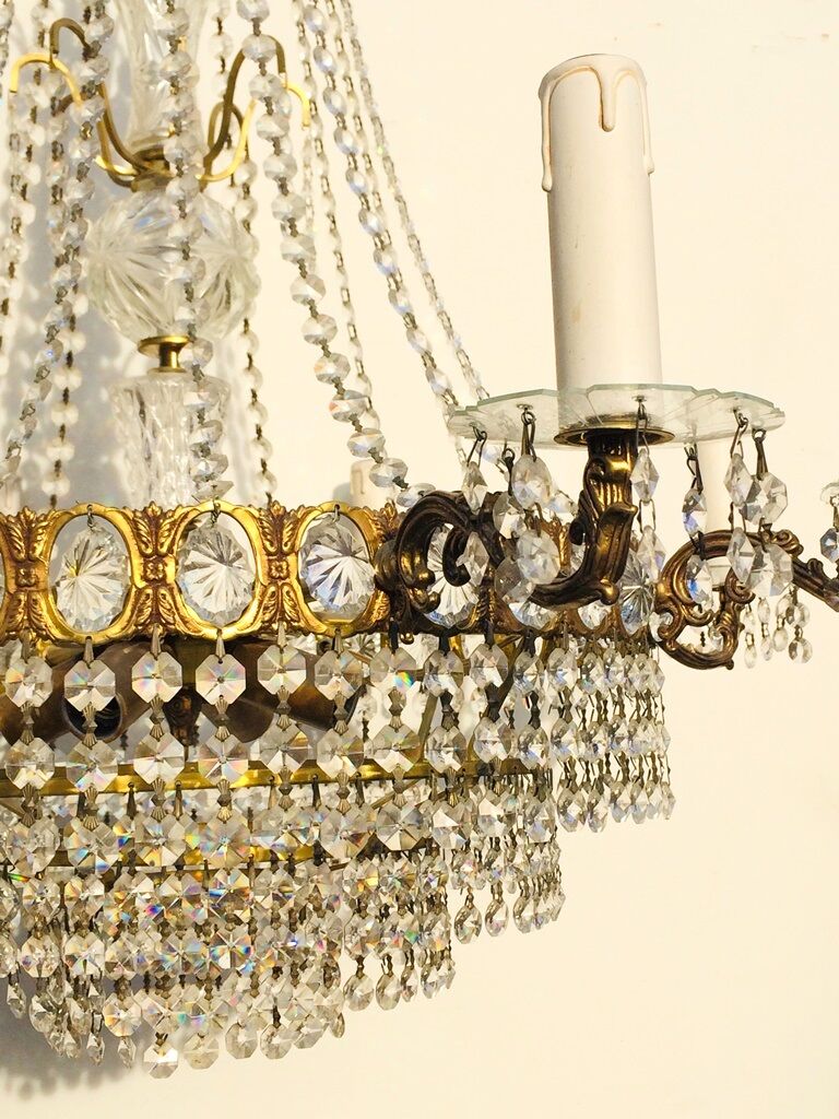 Hot air balloon chandelier 8 stamp fires