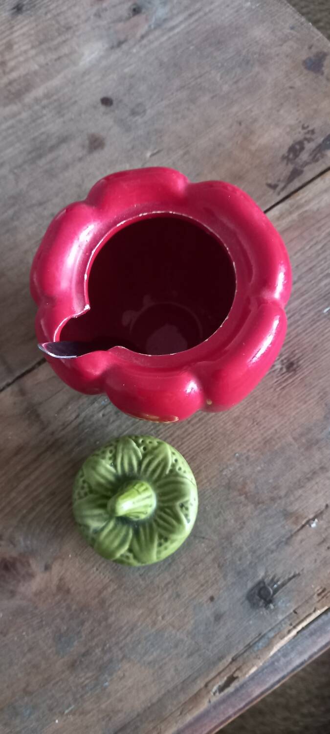 Red Pepper Pot