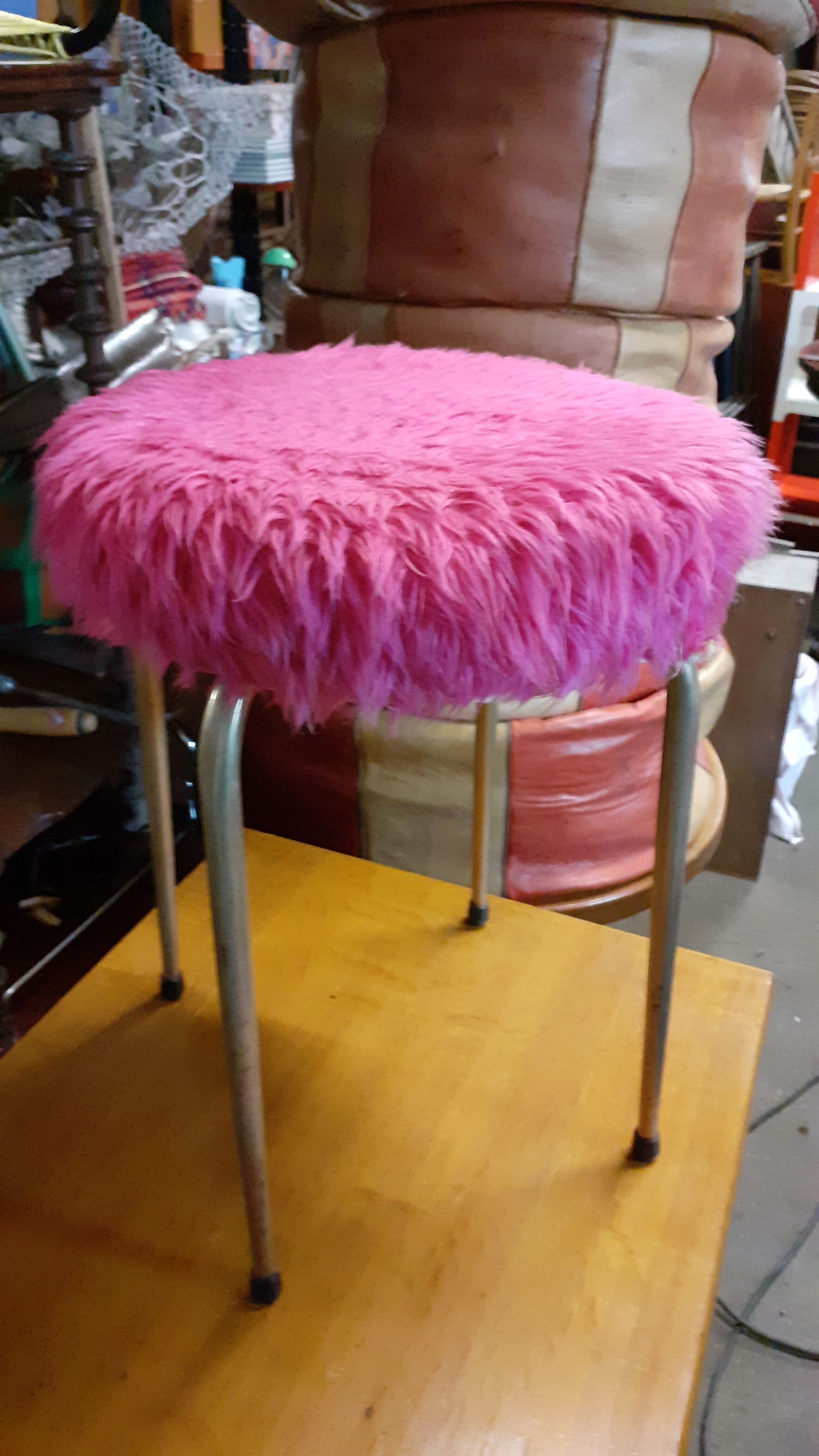 Vintage stool "moumoute"