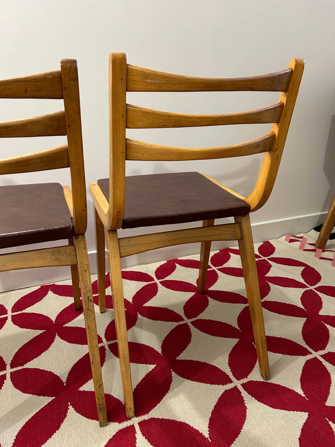2 vintage chairs