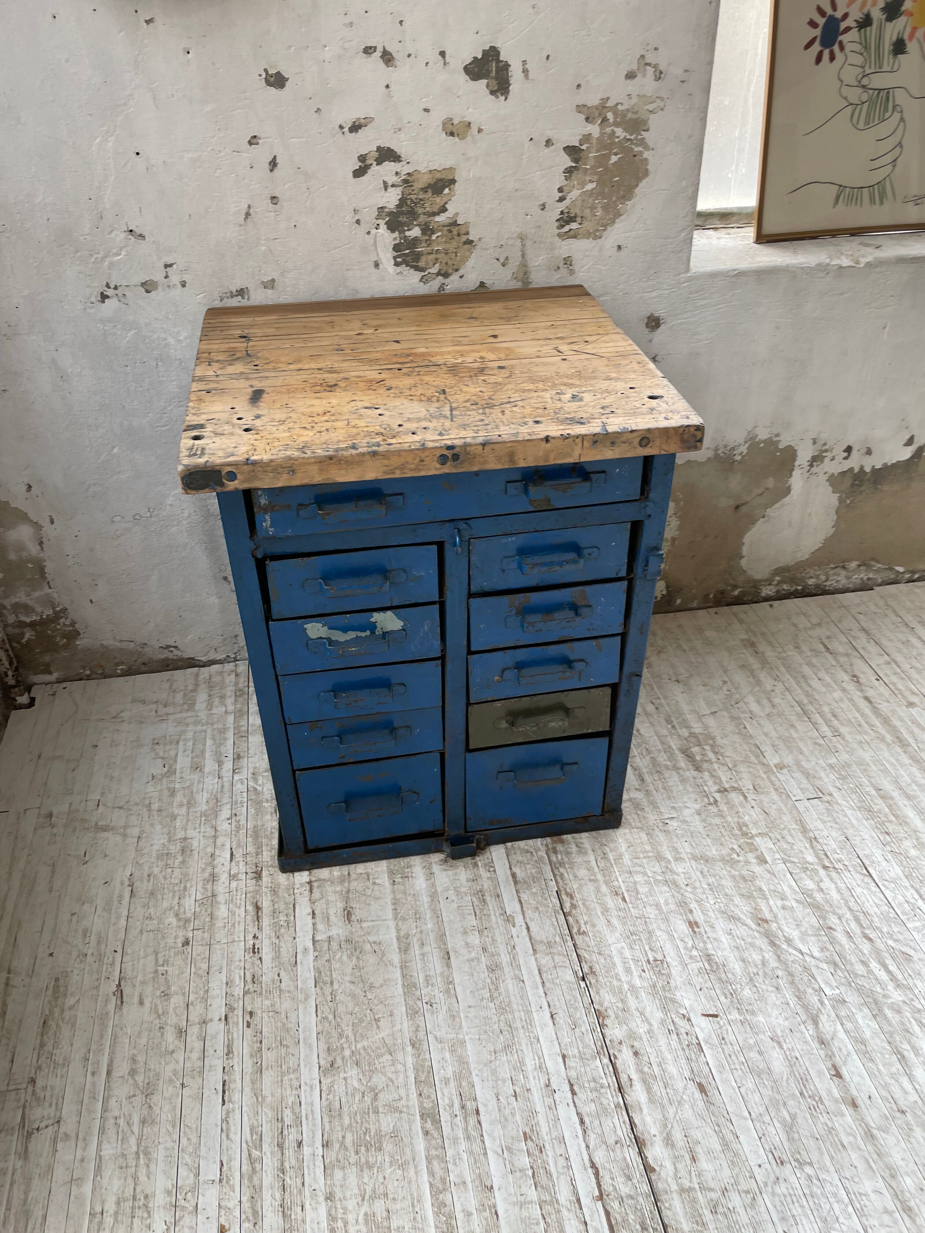 Meuble établi rangement militaire industriel bleu