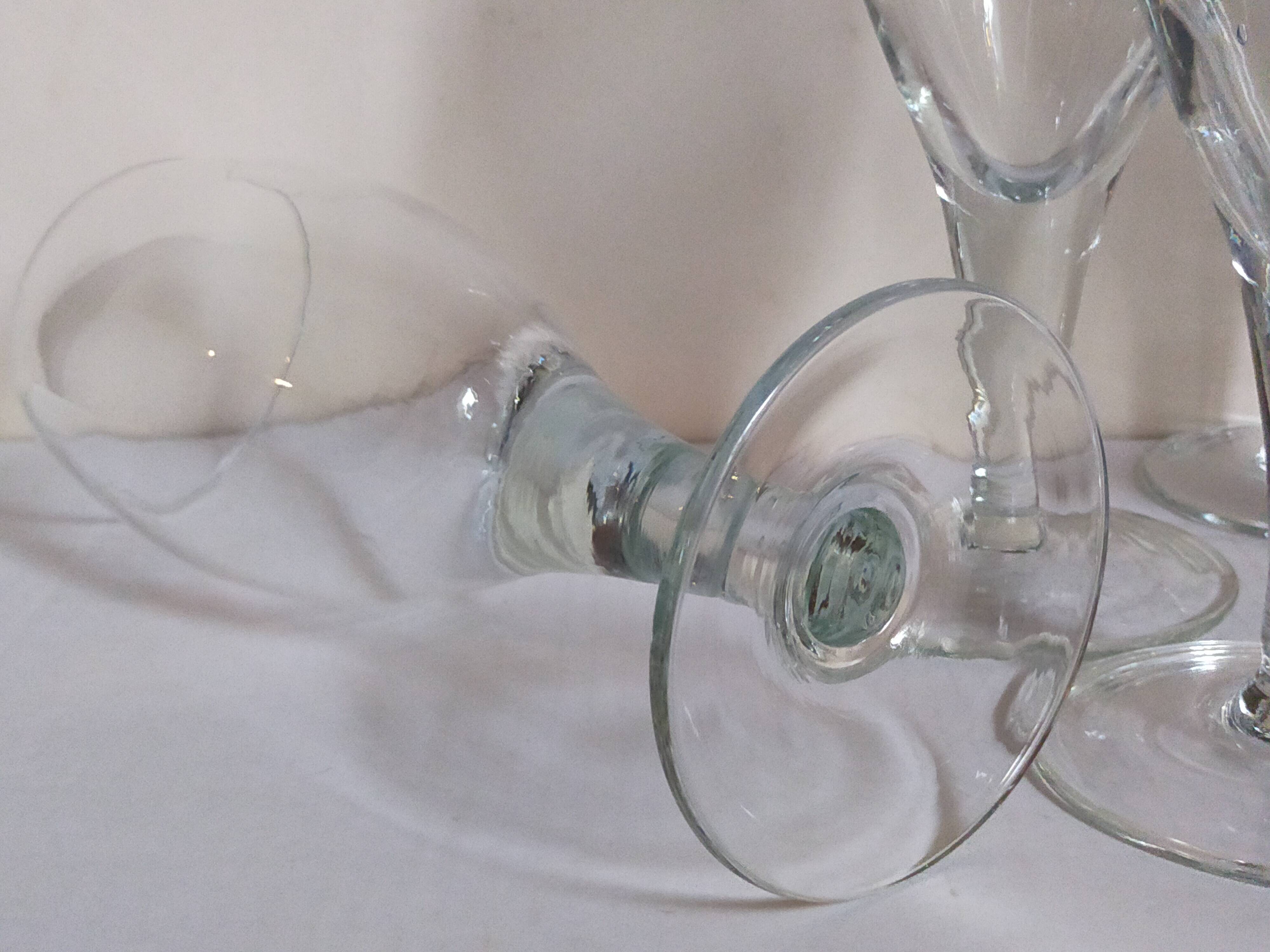 Six XXL blown glass stemmed glasses