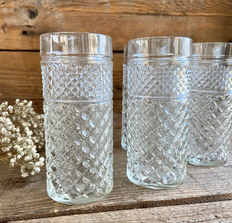 Set of 6 vintage glasses