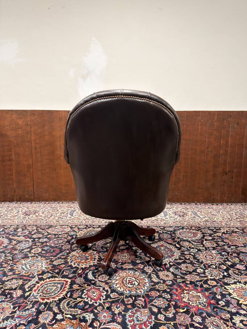 Chaise de bureau Chesterfield anglaise classique marron