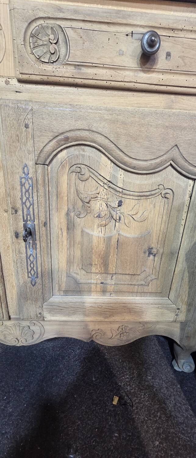 Sanded two-body furniture