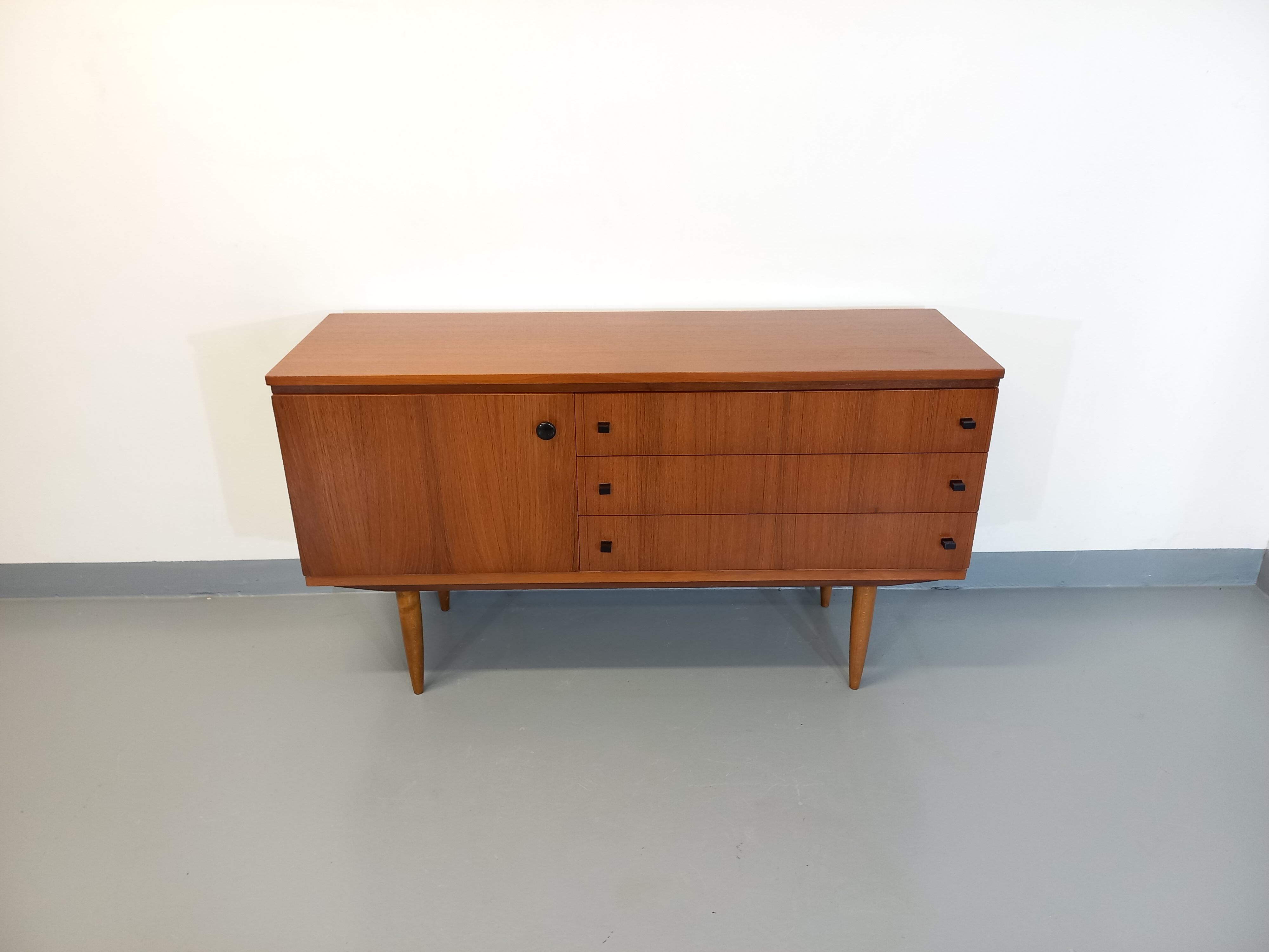Enfilade scandinave en teck des années 60