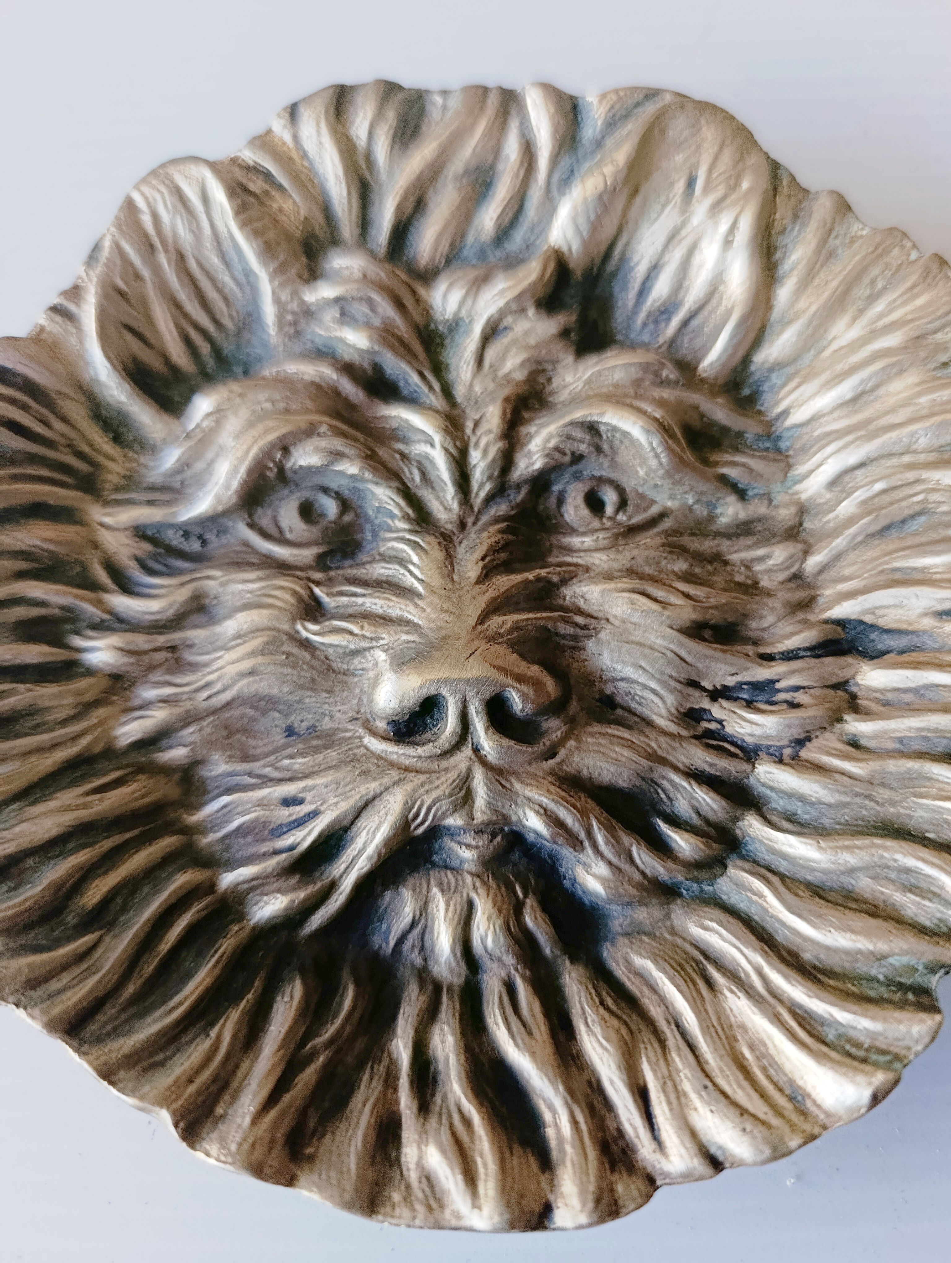 Ashtray or catch-all tray