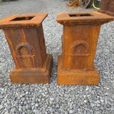 Cast iron bases for Medici vases or statues