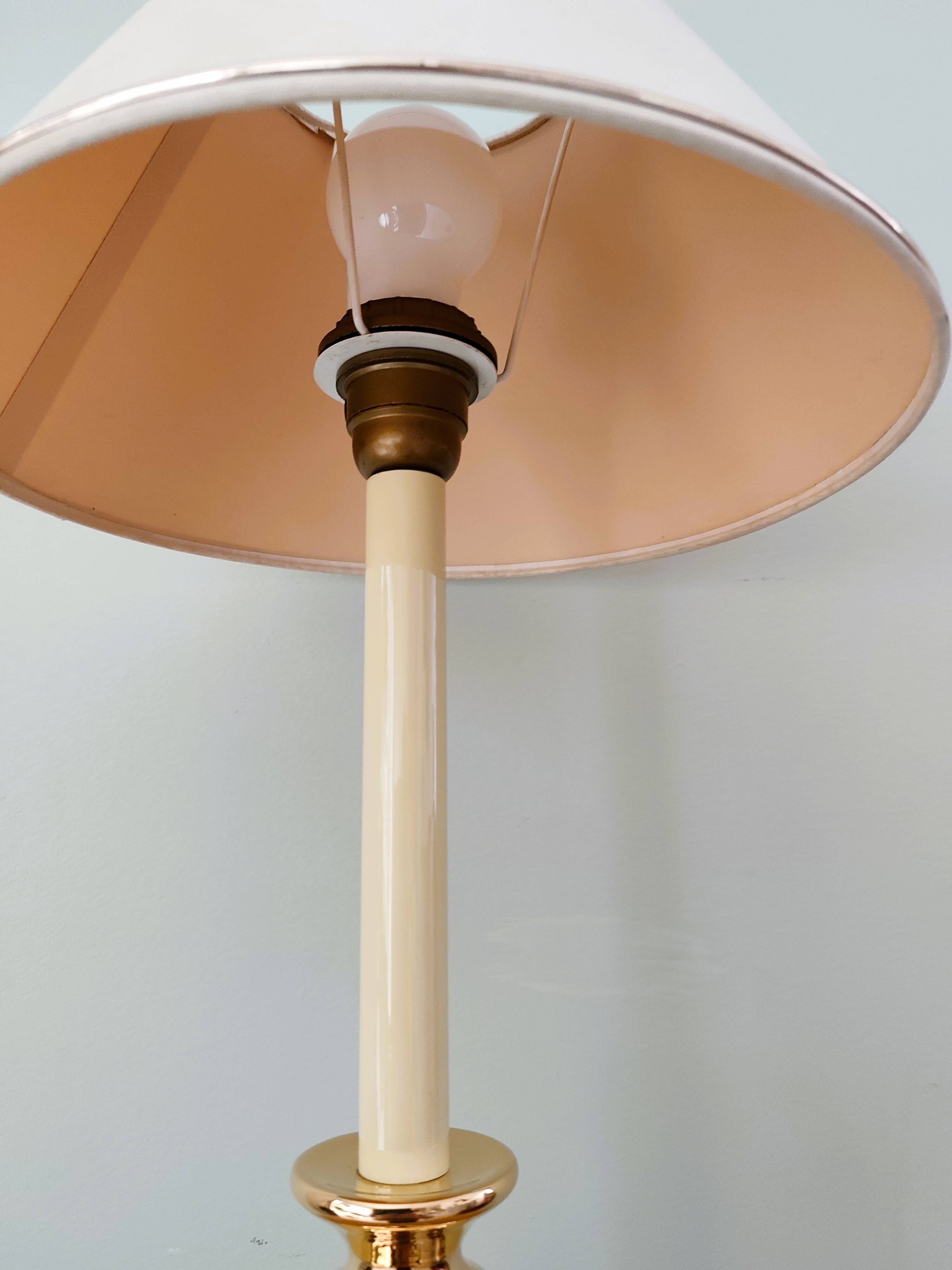 Vintage tall accent lamp