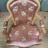 Louis XV style armchair in lacquered wood