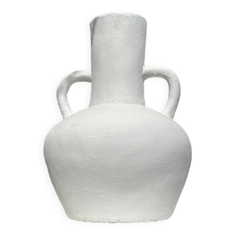 Vase artisanal en terracotta peint en blanc à double anses h:40 d:30