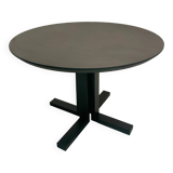 Contemporary Round Table