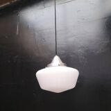 Opaline suspension