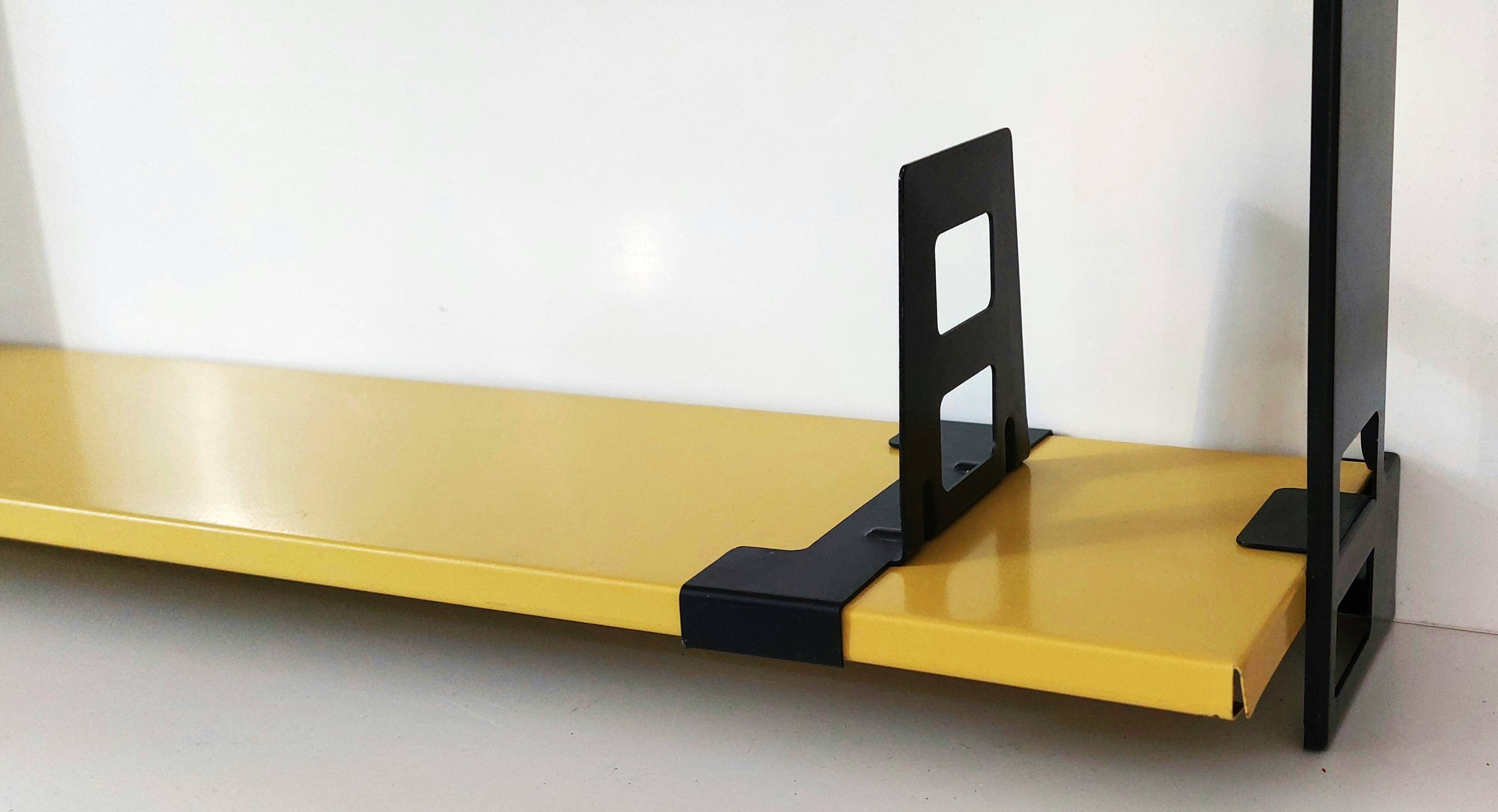 Rare vintage wall shelf, model "Pocket" - Tomado '72 / '73