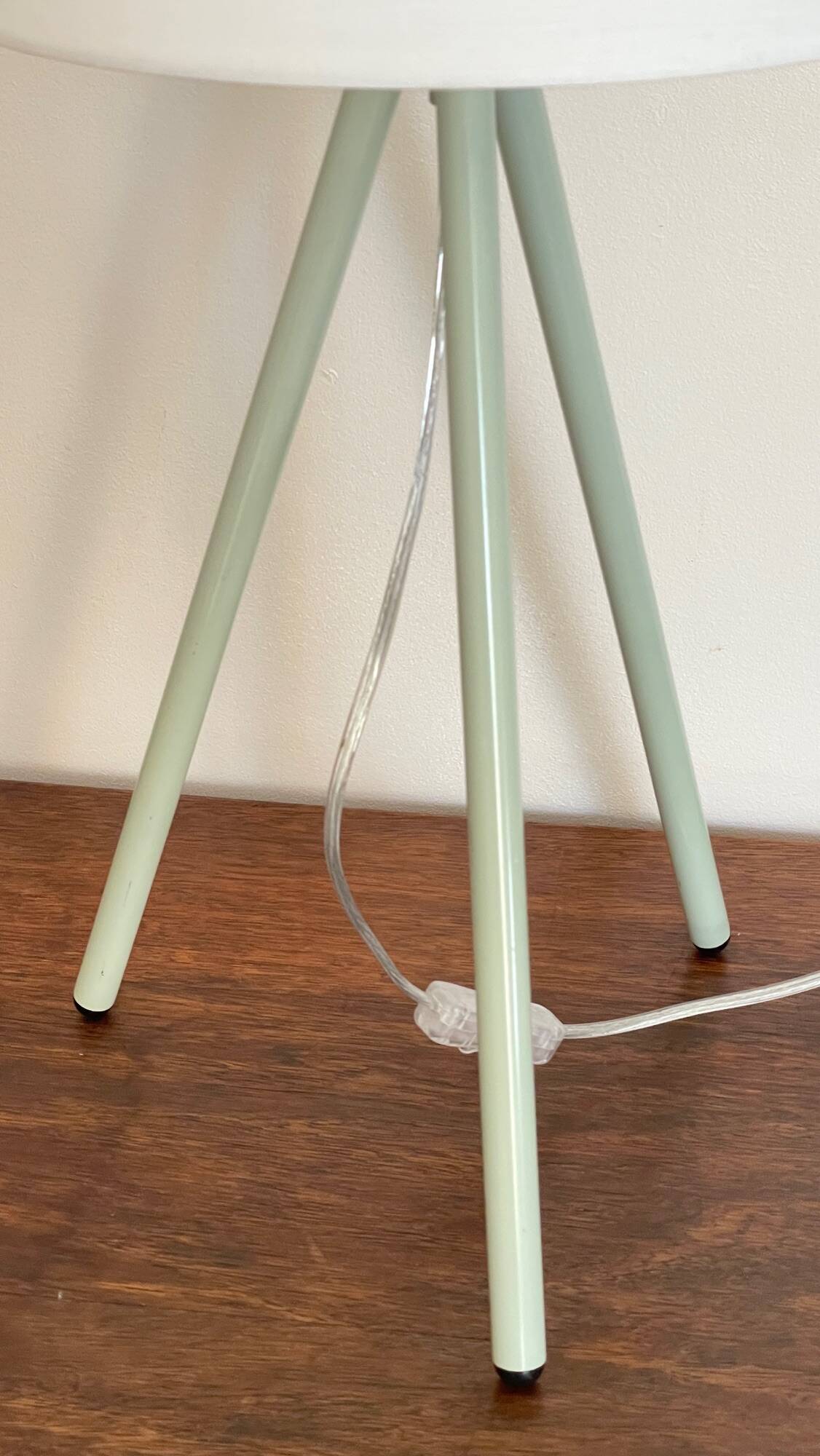 90s Green Metal Tripod Lamp