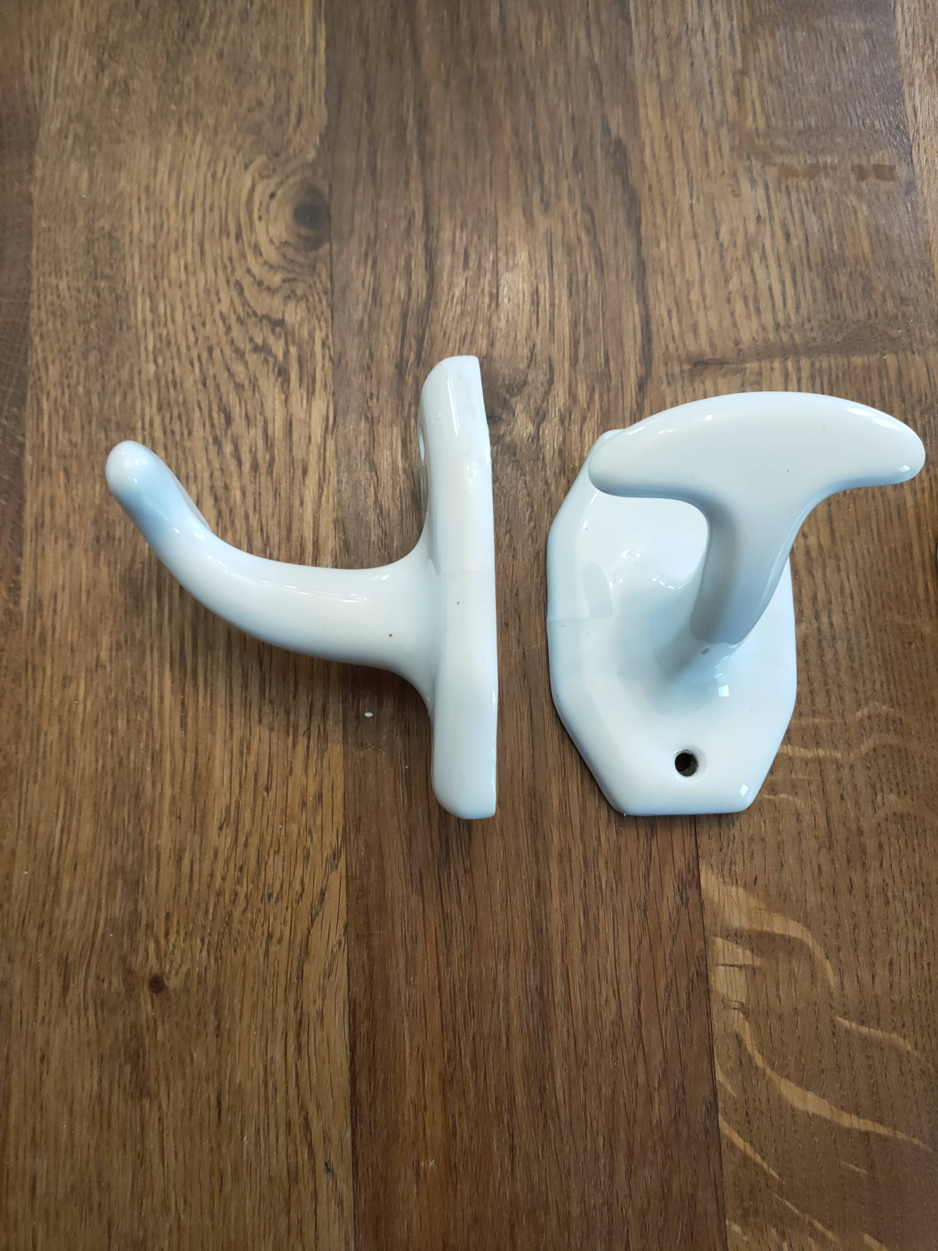 set of 4 porcelain bathroom hooks