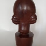 Buste en bois jeune fille aux macarons 30'