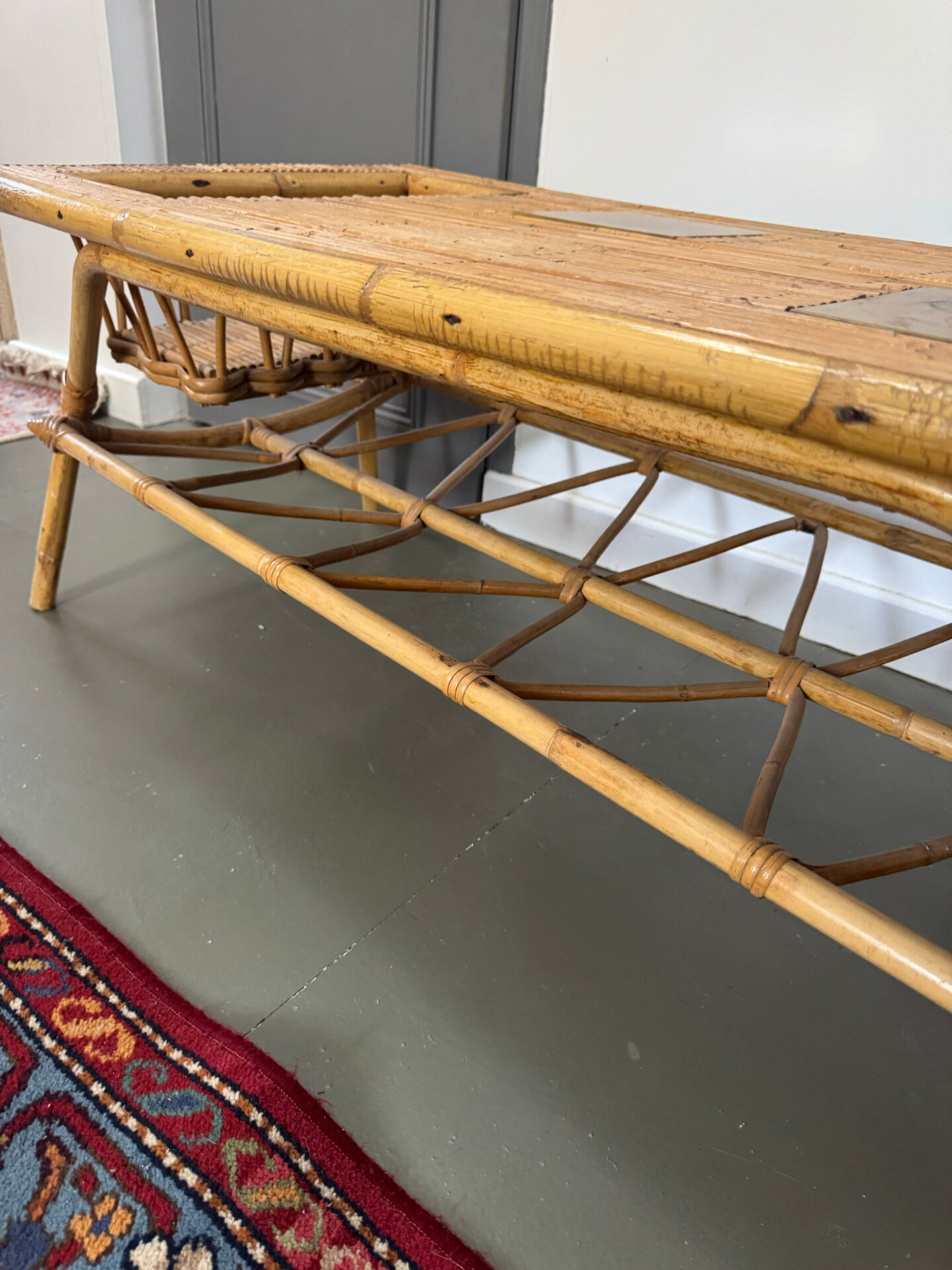 Table basse vintage en rotin