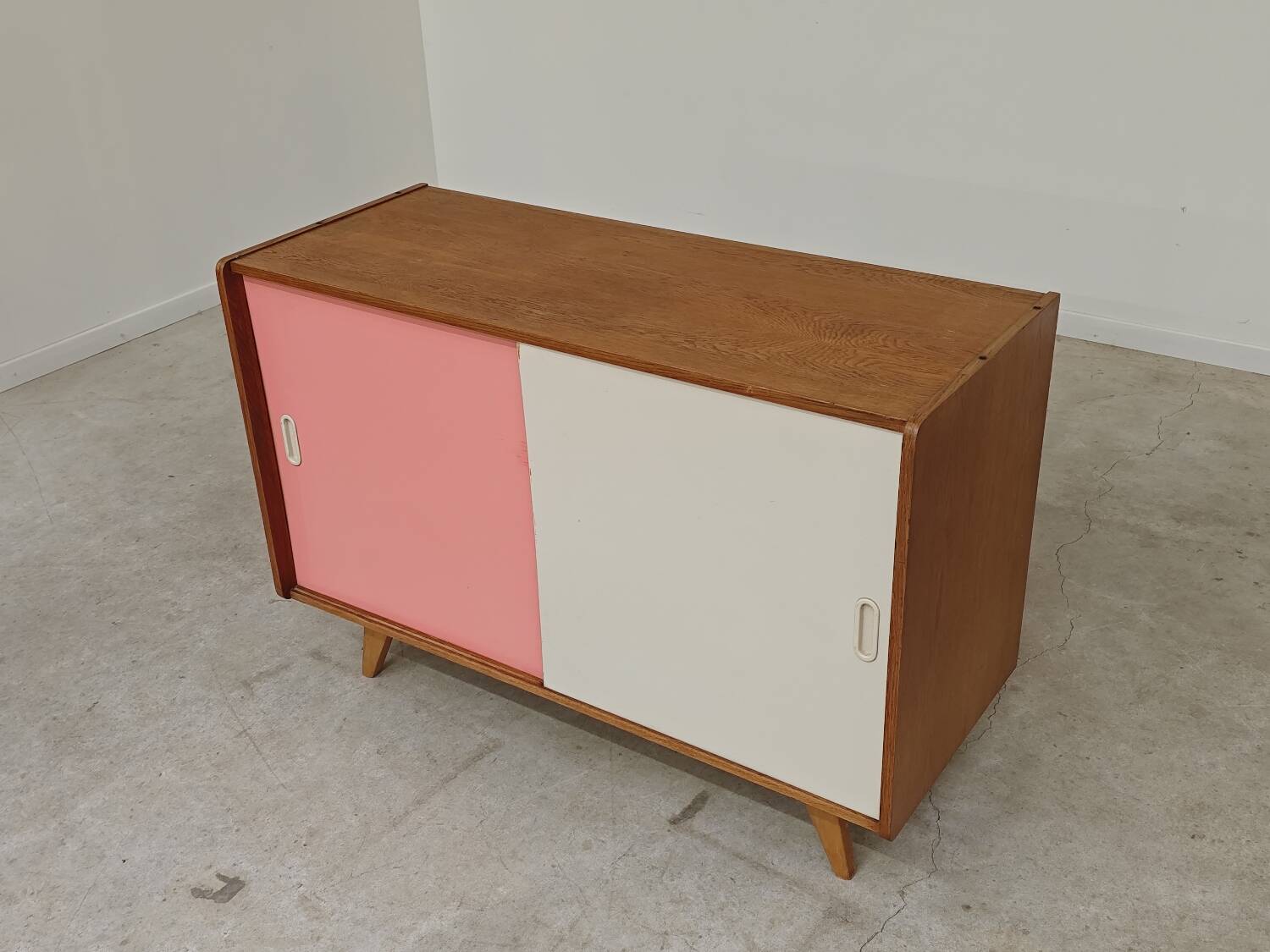 Wooden buffet U 452 pink by Jiri Jiroutek for Intérier Praha 1960