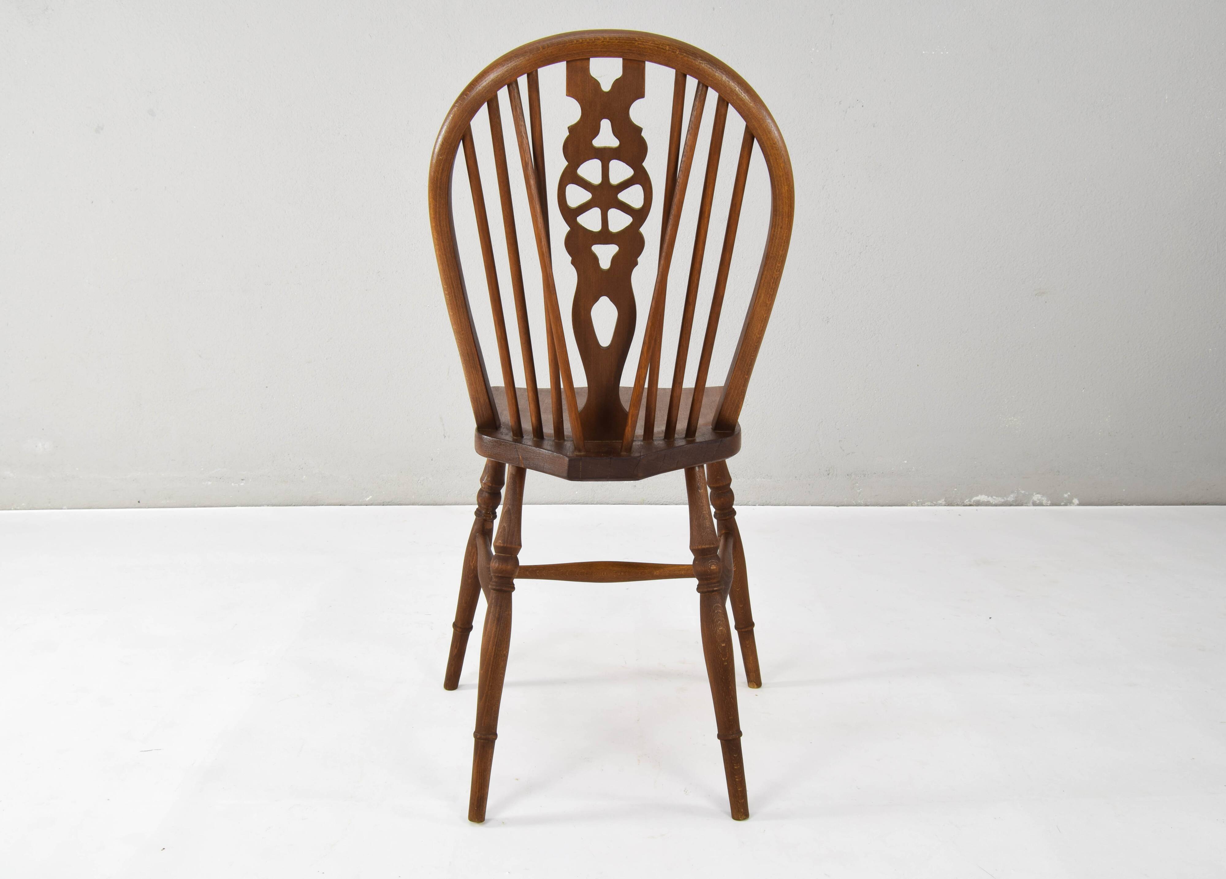 Windsor Antique Early 20th English Victorian Dining Room Chairs, Set of fou