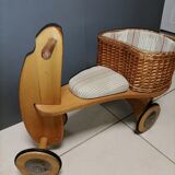 Vintage carrier trotter