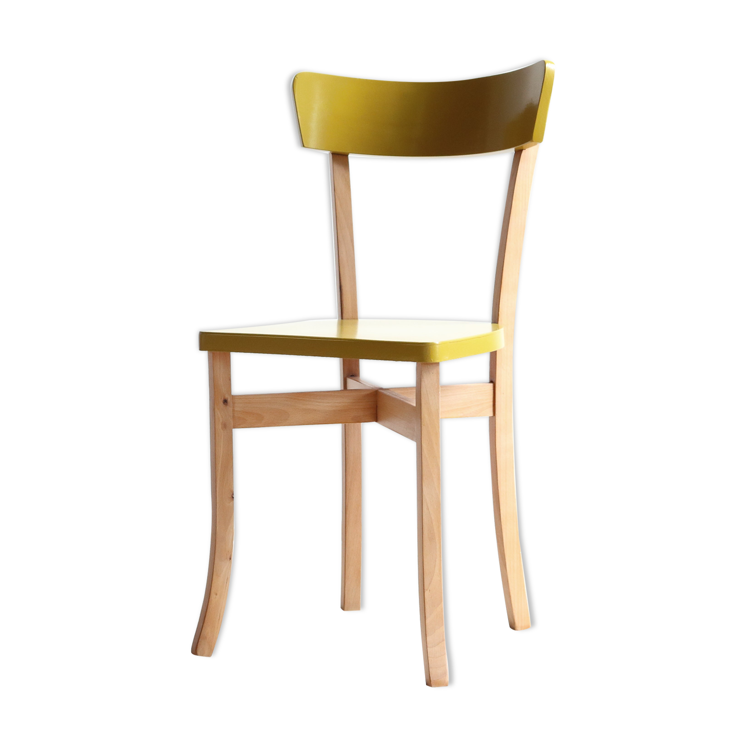 Vintage wooden bistro chair revisited