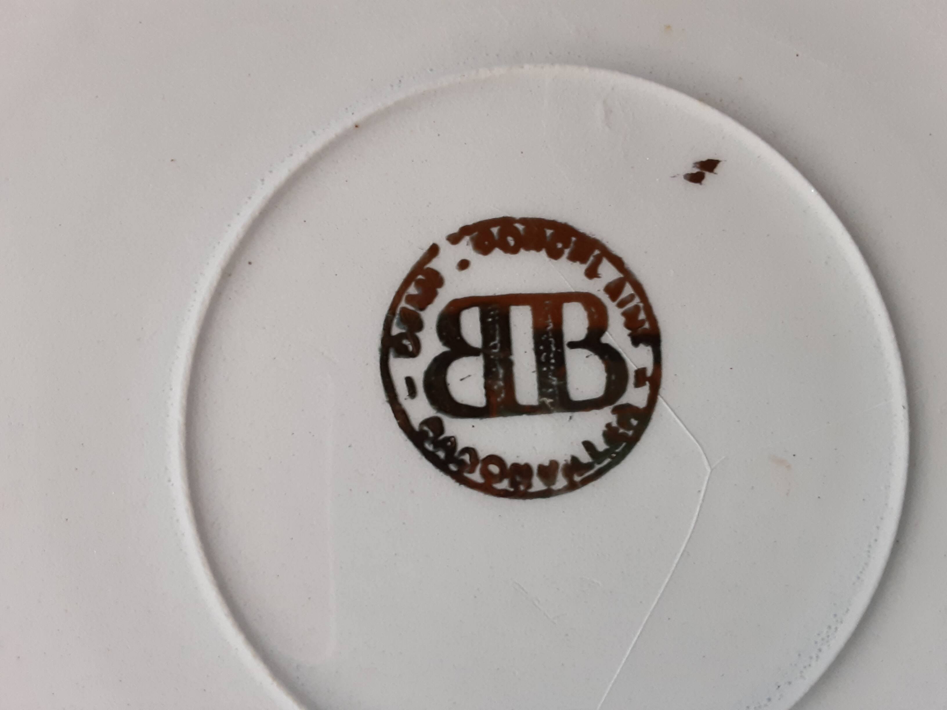 Round semi-hollow dish Porcelain