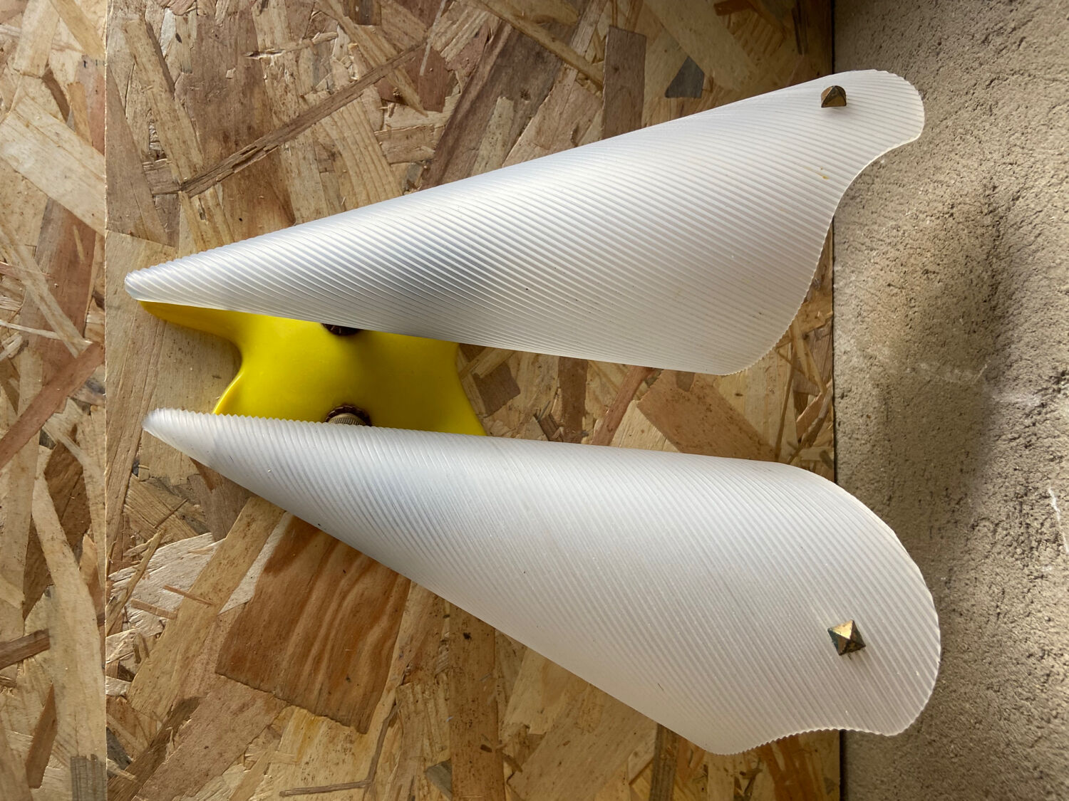 Wall lamp in Bakelite 70s