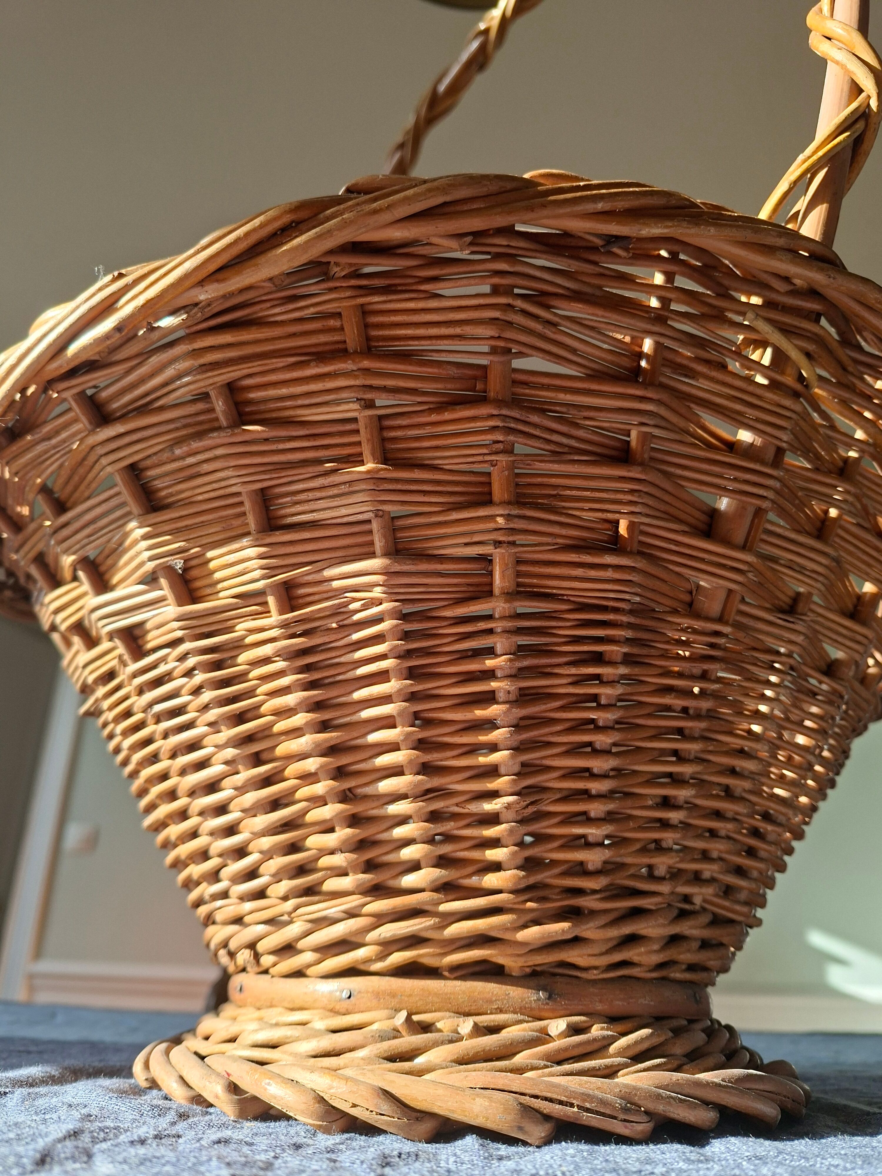 Willow flower basket