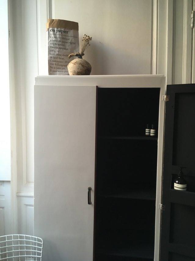 Vintage wardrobe 60'feet compass