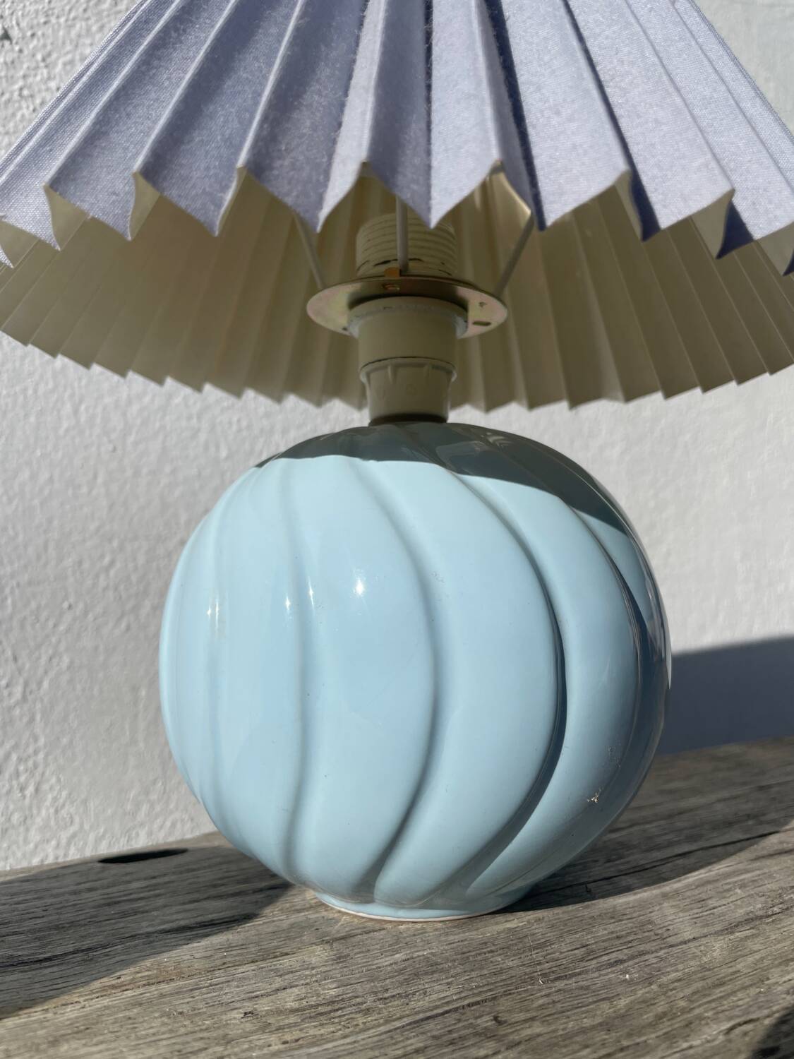 Ceramic pleated ball lamp in sky blue