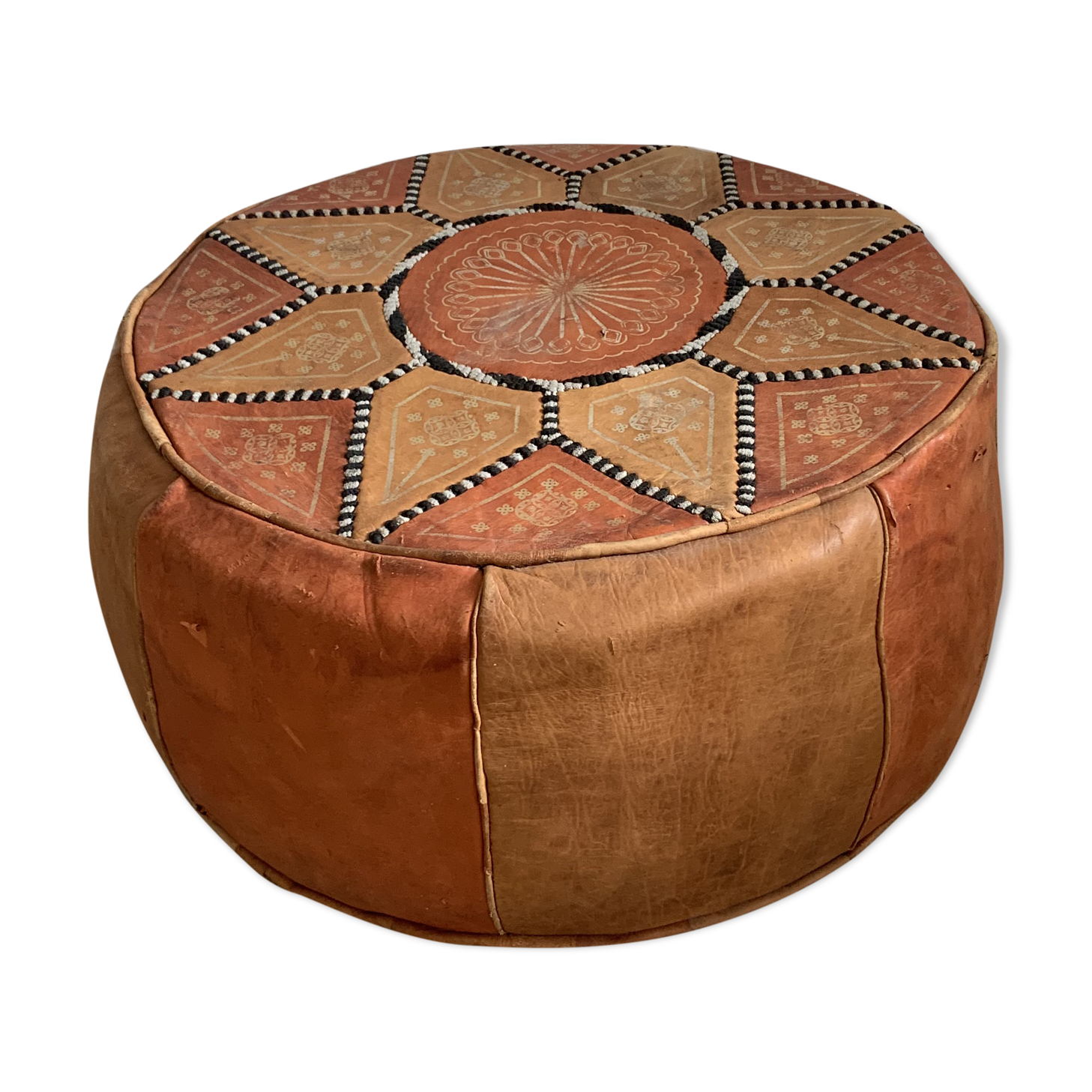 Vintage moroccan leather pouf