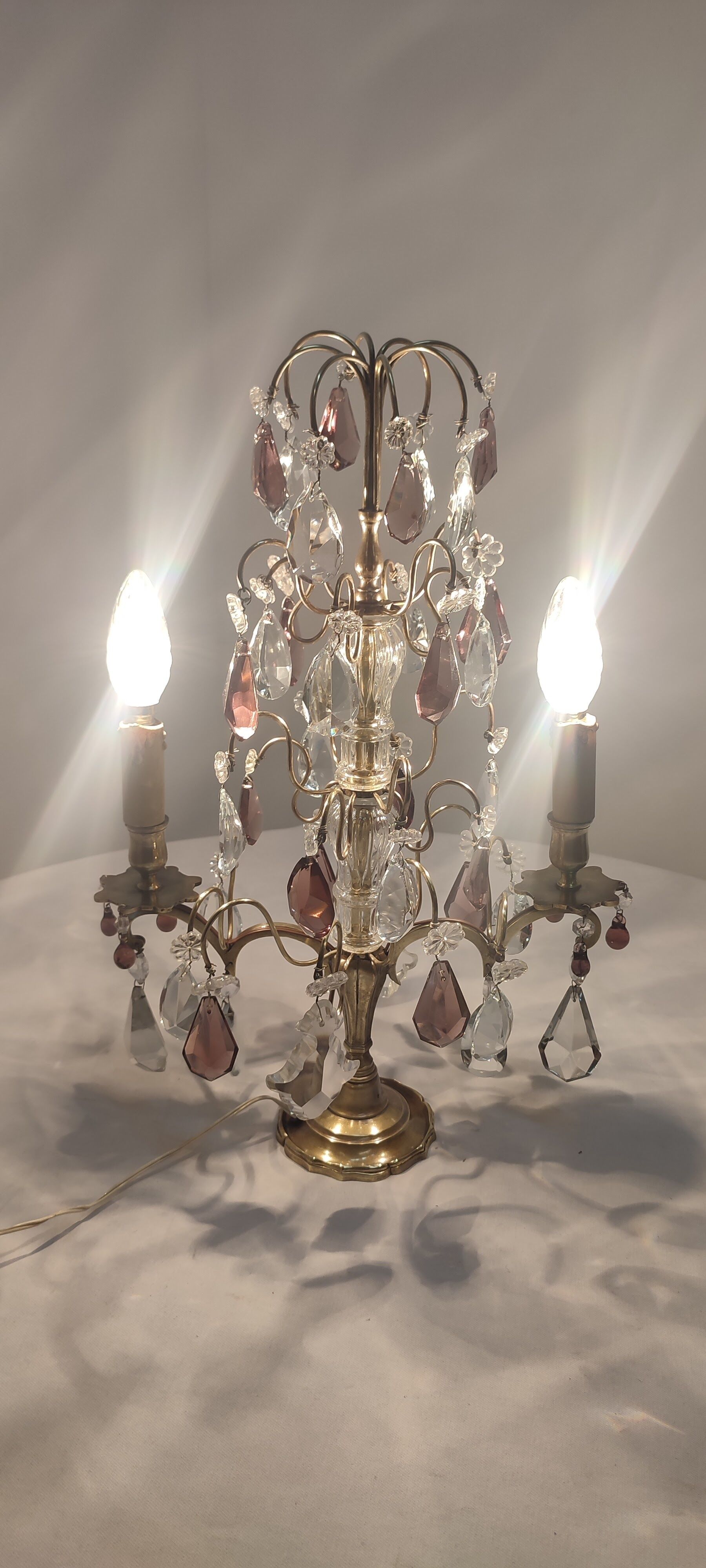 Lampe de table en bronze et cristal, France