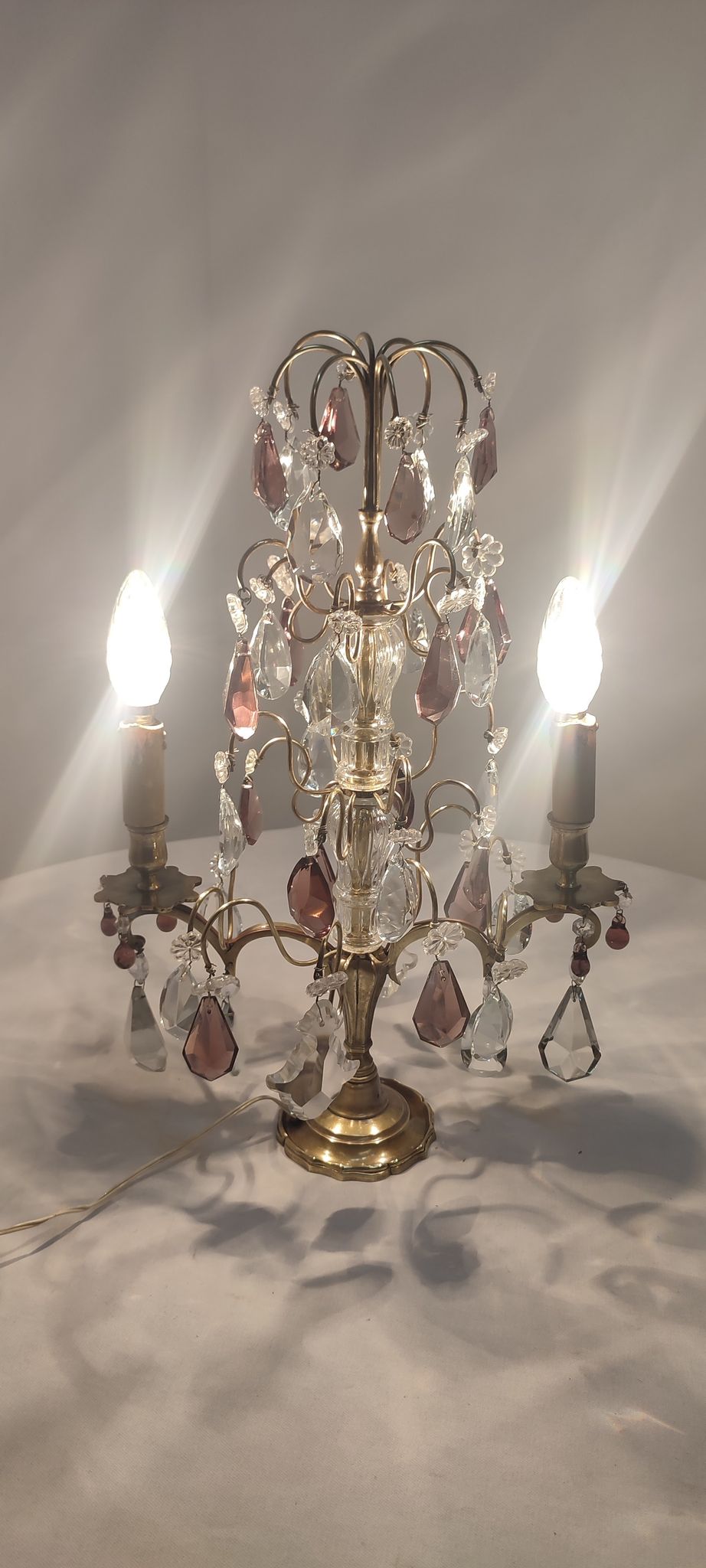 Lampe de table en bronze et cristal, France