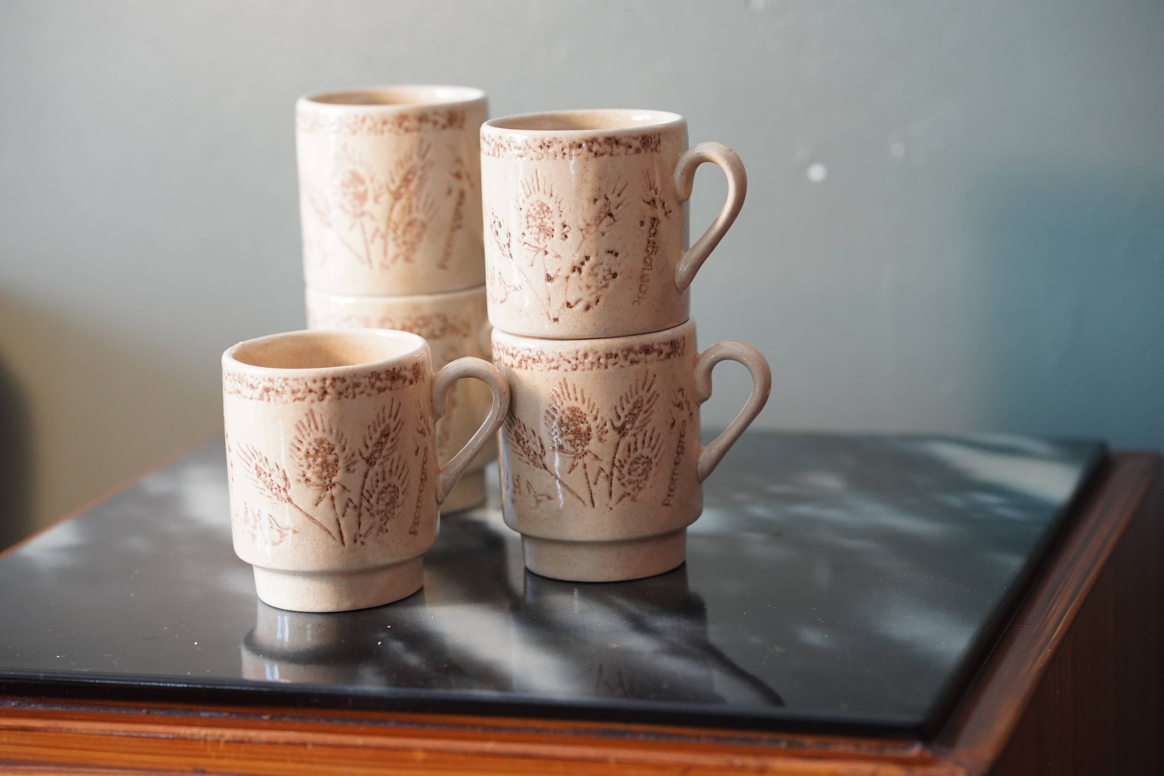 Ceramic cups