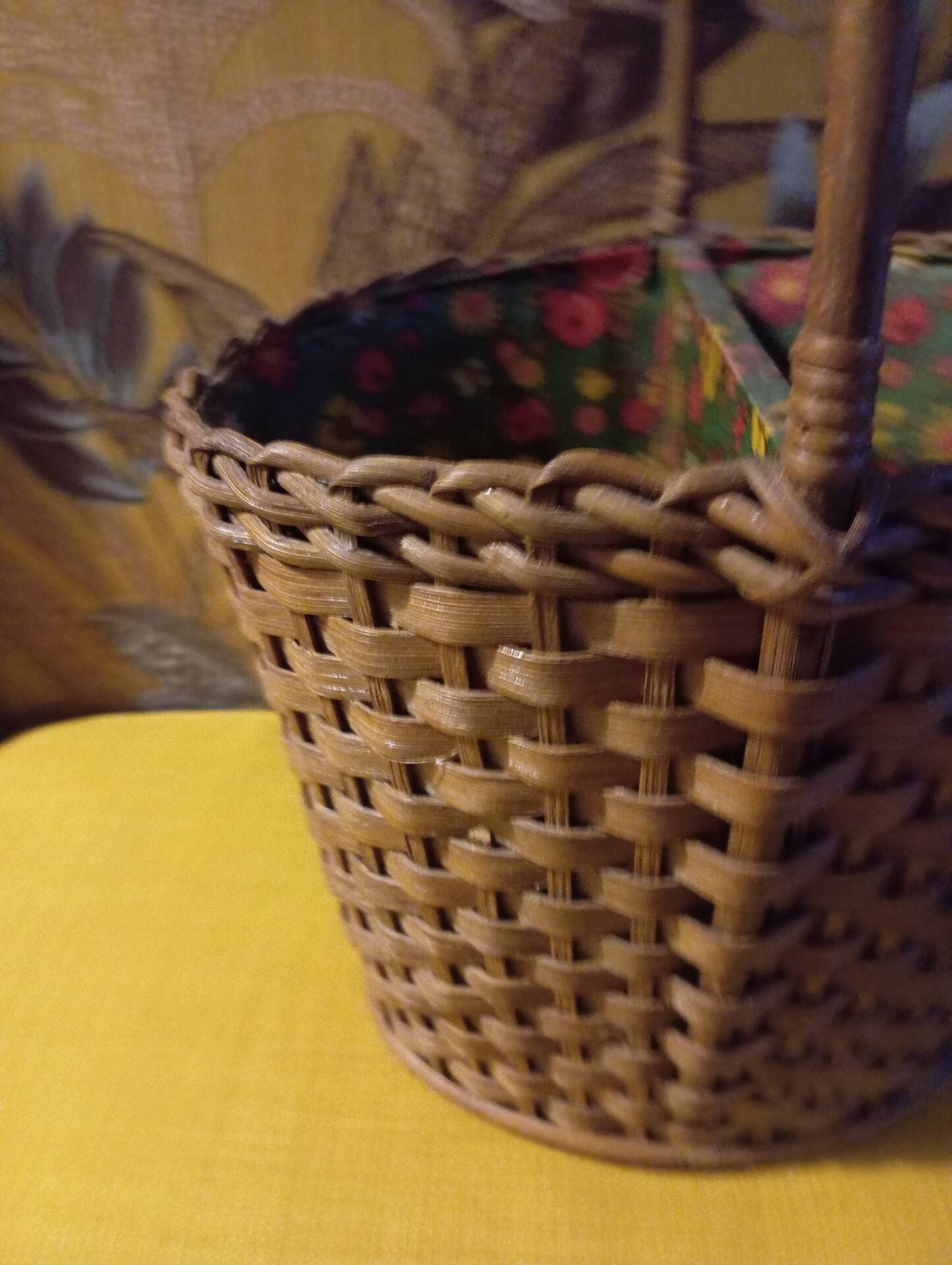Woven wicker bottle basket. Flower Power. Very good condition.