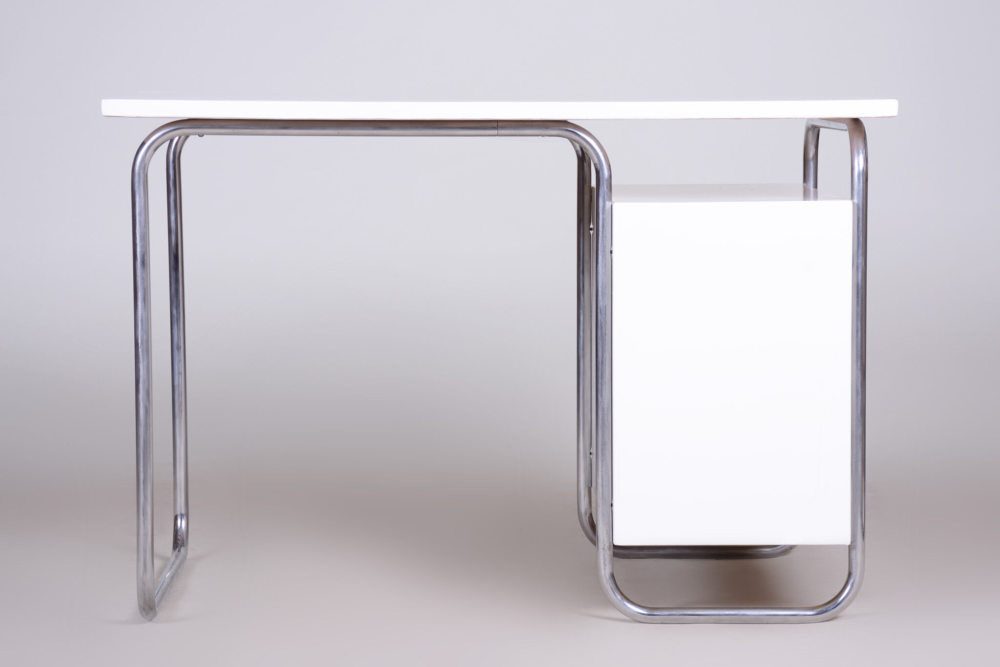 White Bauhaus desk made in 1930s Czechia by Robert Slezak