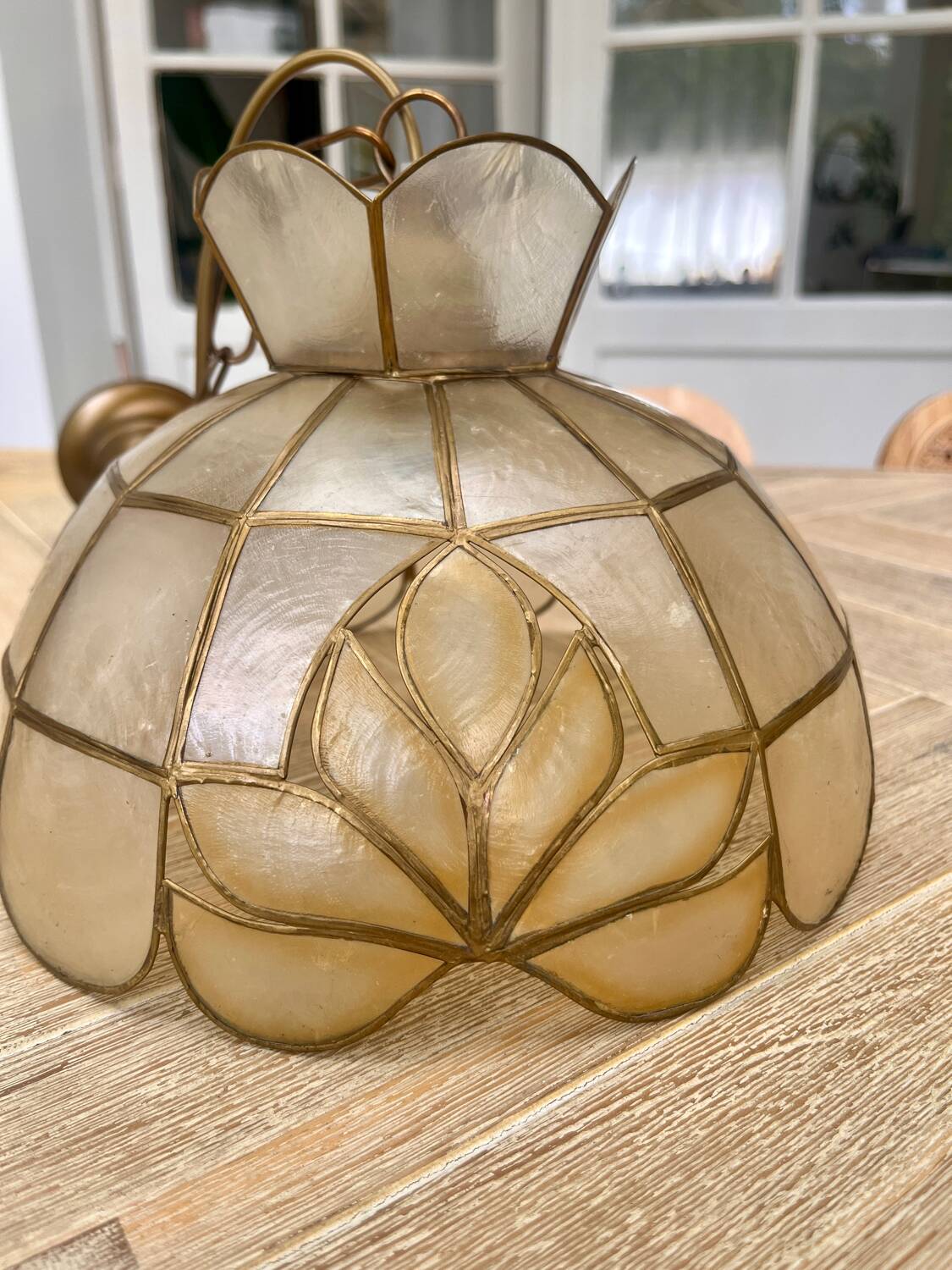 Hazel suspension pearl