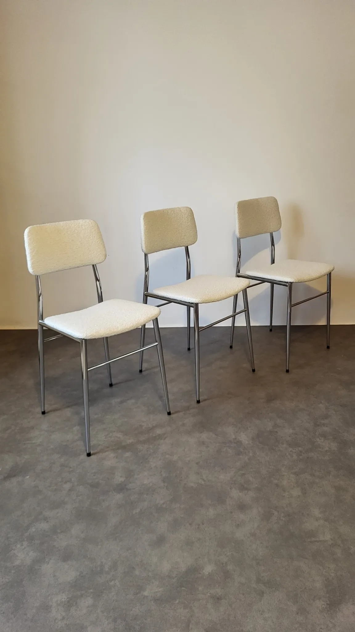 3 chaises formica bouclettes blanches