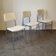 3 chaises formica bouclettes blanches