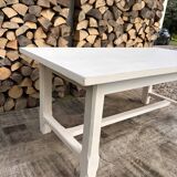 Farm table